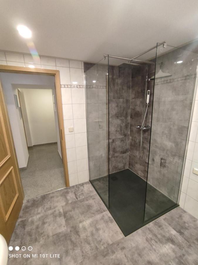 Zum Buchenblick Apartment Sankt Wendel Bagian luar foto