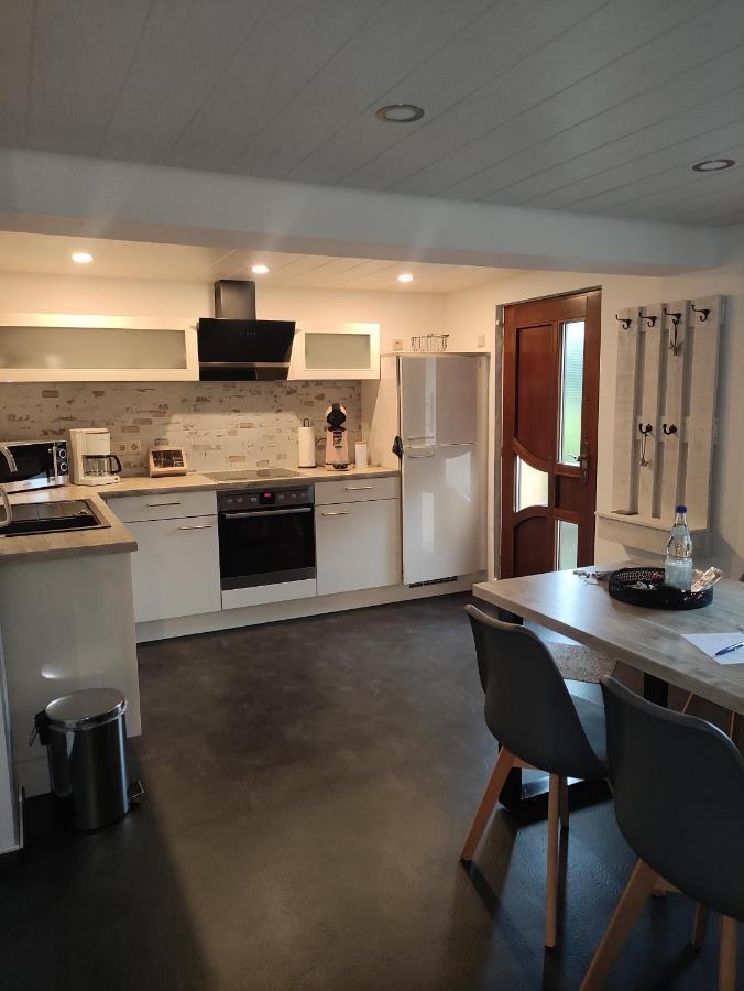 Zum Buchenblick Apartment Sankt Wendel Bagian luar foto